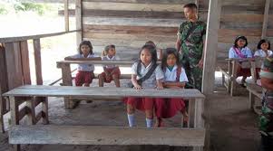 Mengapa Sekolah Negeri Masih Kalah dengan Swasta? Ini Masalah Sistemiknya