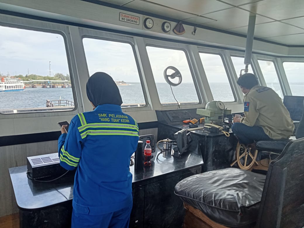 Pendidikan di Kapal Penjelajah Dunia: Kelas yang Berpindah dari Pelabuhan ke Pelabuhan