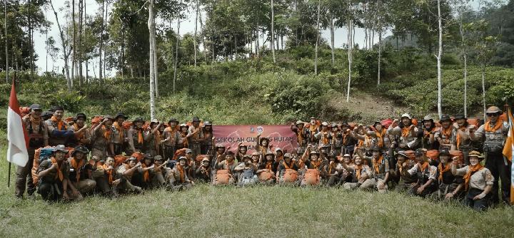 Sekolah Ekspedisi Hutan Hujan: Belajar Ekosistem dan Satwa Langka
