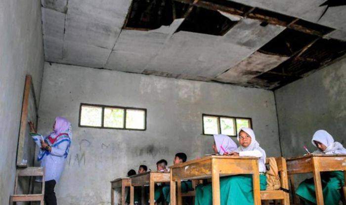 5 Sekolah dengan Keadaan Bangunan yang Tidak Memadai